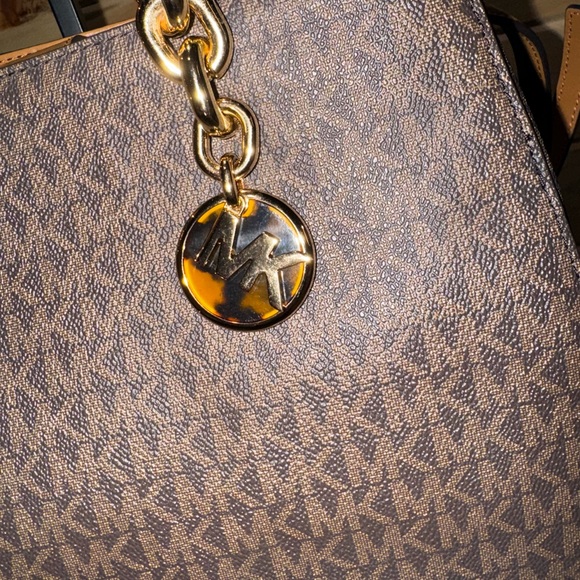 MICHAEL KORS Cynthia Medium Satchel Purse- Brown/Acorn - Picture 8 of 16